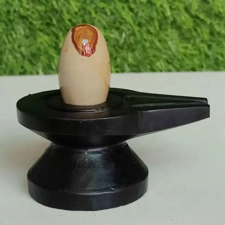 Shree Narmdeshwar Shivling place picture