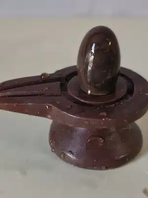 Parth-narmadeshwar-shivling-2inches-11 Red Shivling with Jaladhari(base) - Narmadeshwar