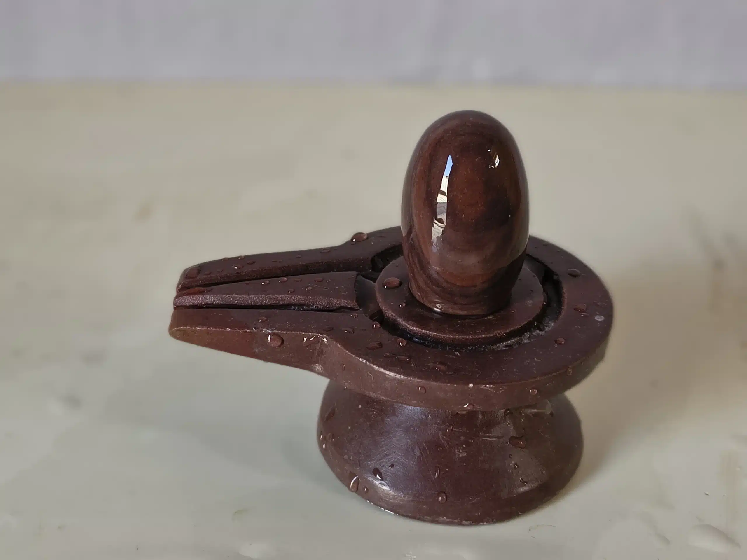 Red Janudhari Narmadeshwar Shivling for Home