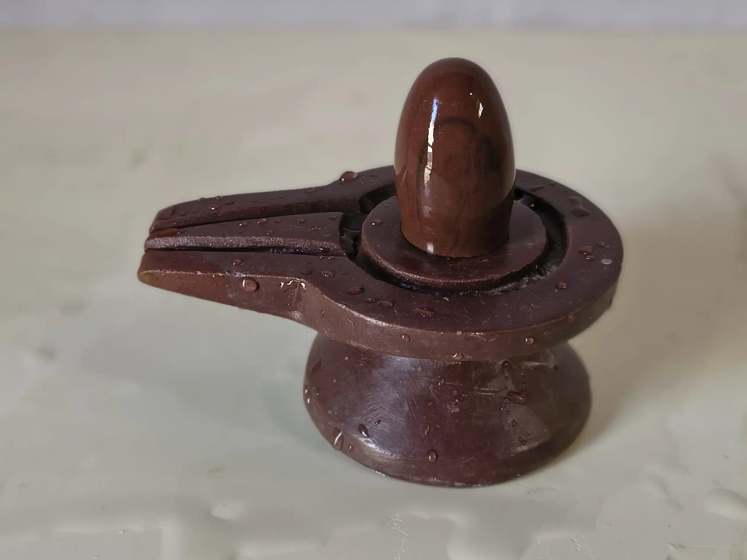 Narmadeshwar Shivling With Jaladhari - Narmada River Stone